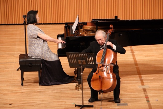 安田謙一郎／志村泉